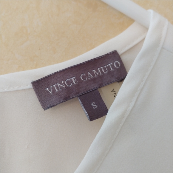 Vince Camuto White Top - Picture 3 of 5